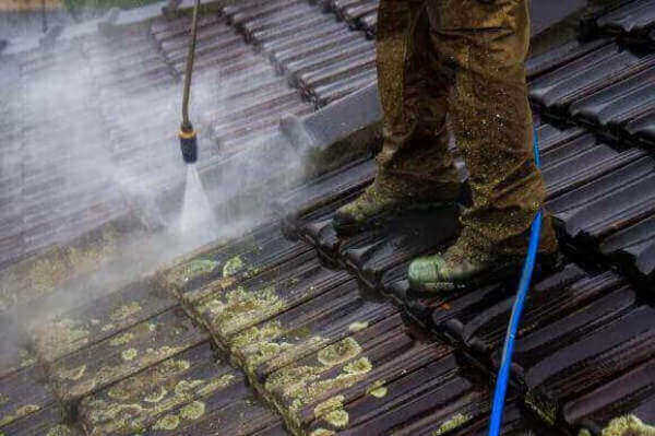 Roof Pressure Cleaning Croydon